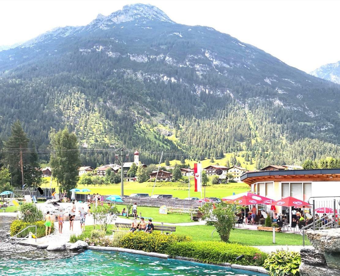 Camping Lechtal Vorderhornbach Екстер'єр фото